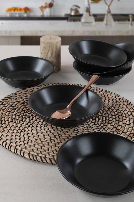 Hermia Juego de Platos de Cerámica Negra de 18 cm (6 Piezas) inevitablemente elegante y duradero Hermia Juego de Platos de Cerámica Negra de 18 cm (6 Piezas) inevitablemente elegante y duradero